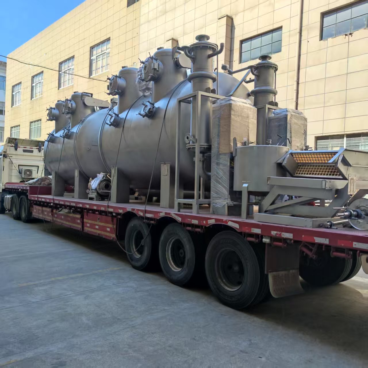 Latest company case about Overflow Dyeing Machine Cylinder Delivered for Textile Production